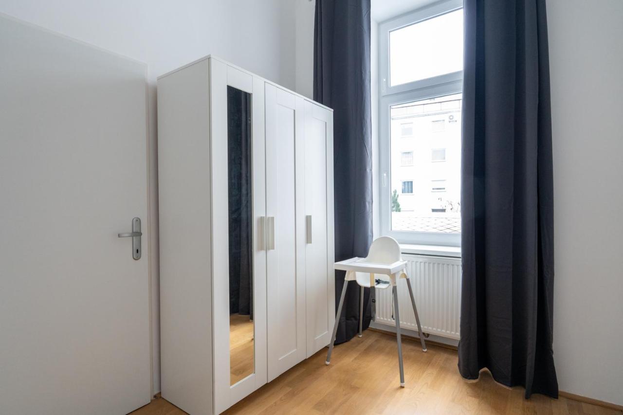 Central Two Bedroom Apartment Vienne Chambre photo